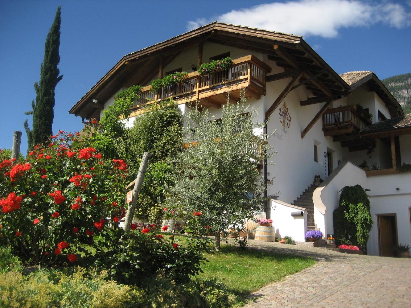 Gfillhof 3 Eppan an der Weinstraße